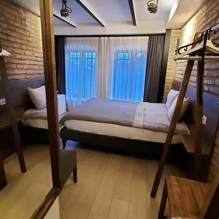 Fanus Karakoey Hotell