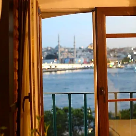 Fanus Karakoey Hotel