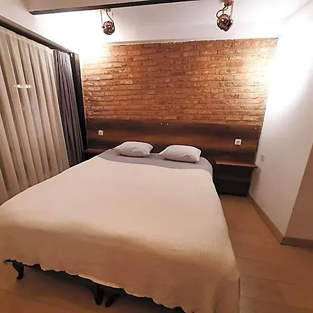 Hotel Fanus Karakoey *