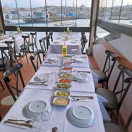 Hotel Fanus Karakoey
