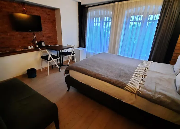 Fanus Karakoey Hotel