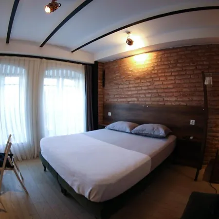 Fanus Karakoey Hotell *