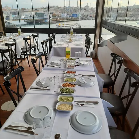 Hotell Fanus Karakoey *